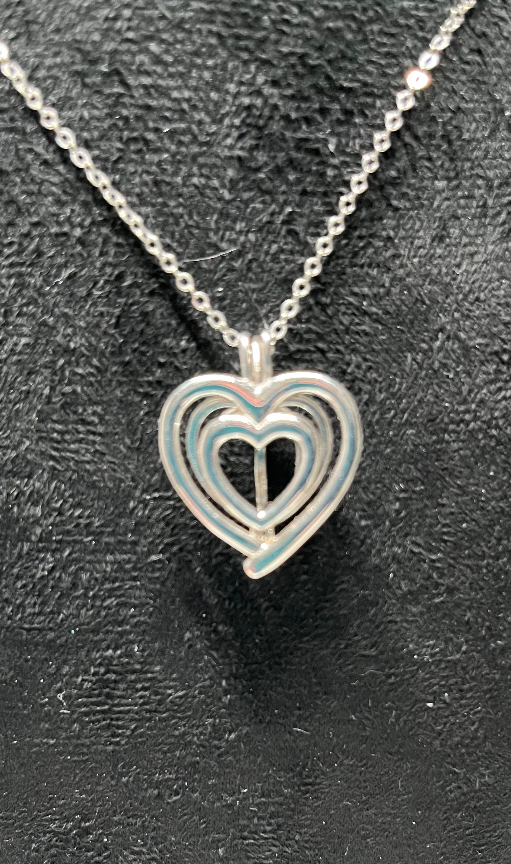 Double Heart Basket Cage